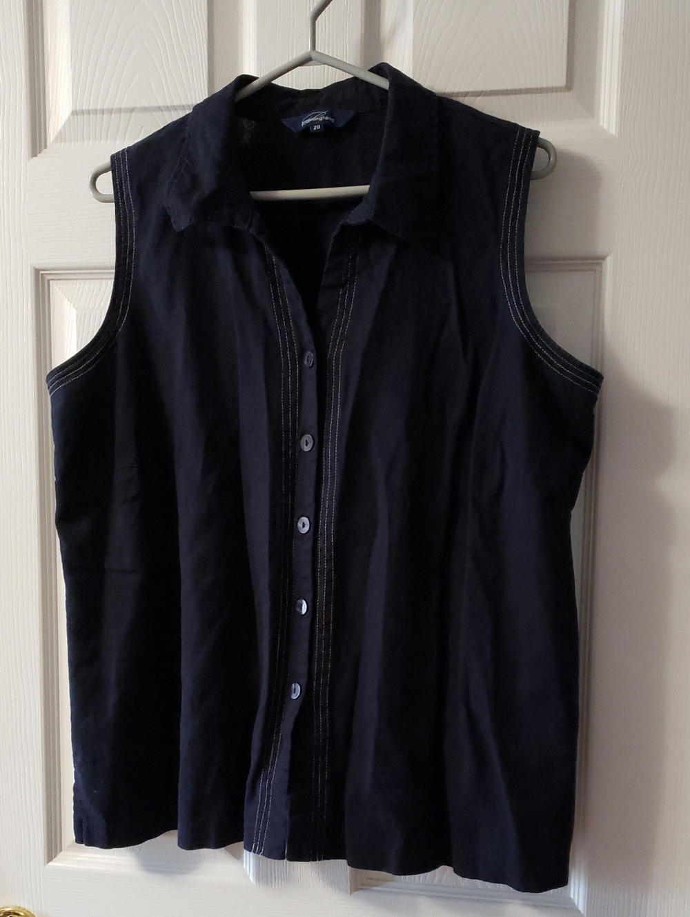 linen Penningtons Navy Sleeveless Button-Up Blouse with Contrast Stitching